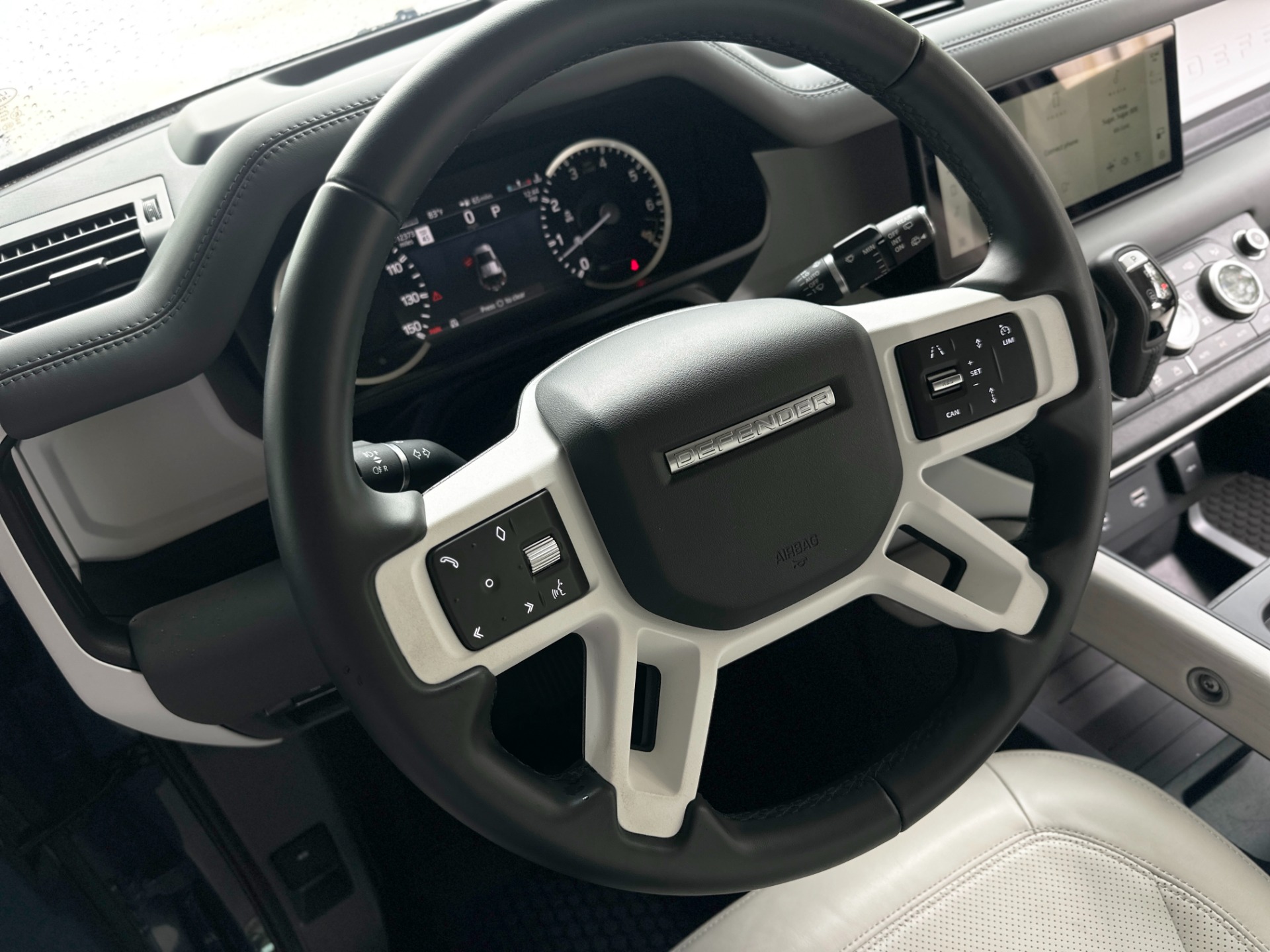 Used-2023-Land-Rover-Defender-110-SE