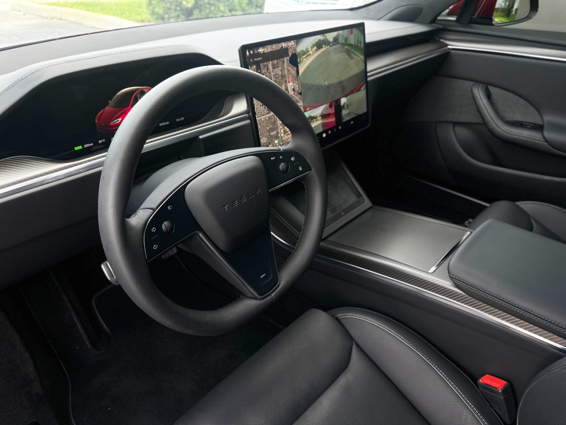 Used-2023-Tesla-Model-S-Plaid