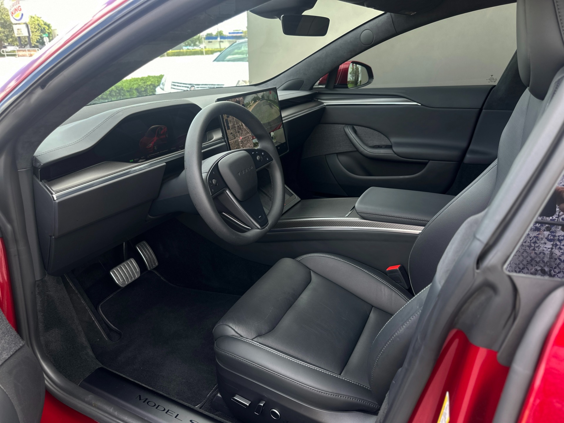 Used-2023-Tesla-Model-S-Plaid