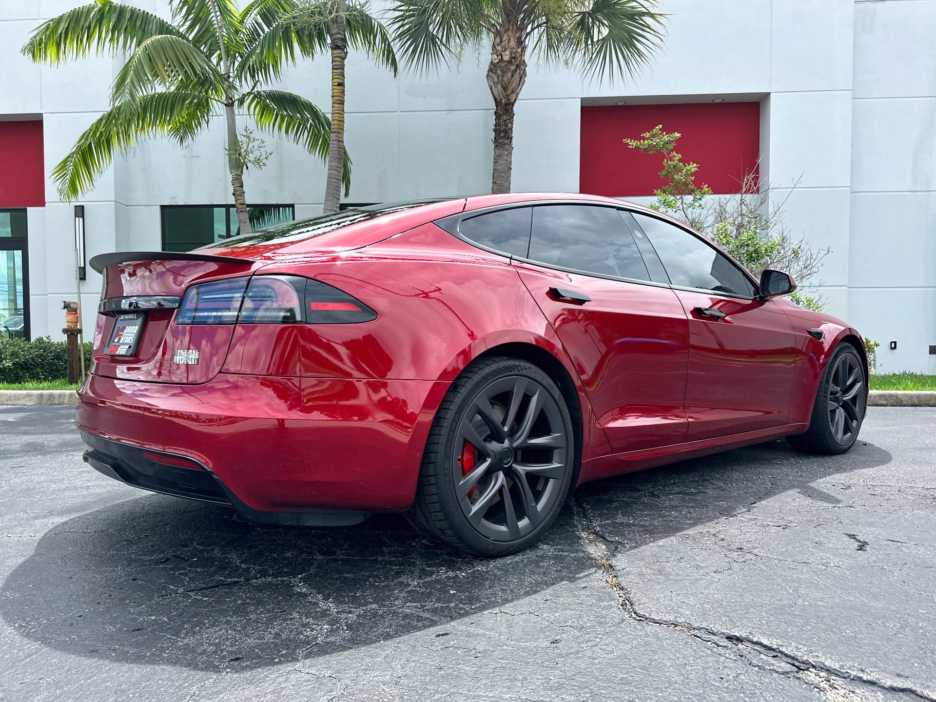 Used-2023-Tesla-Model-S-Plaid