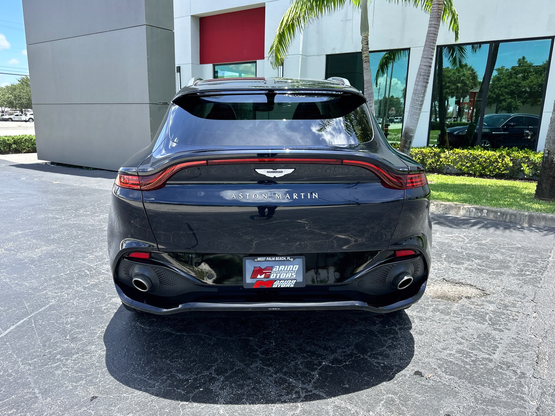 Used-2021-Aston-Martin-DBX