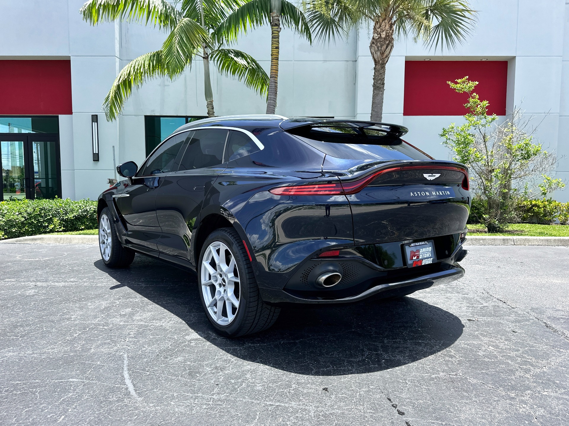 Used-2021-Aston-Martin-DBX