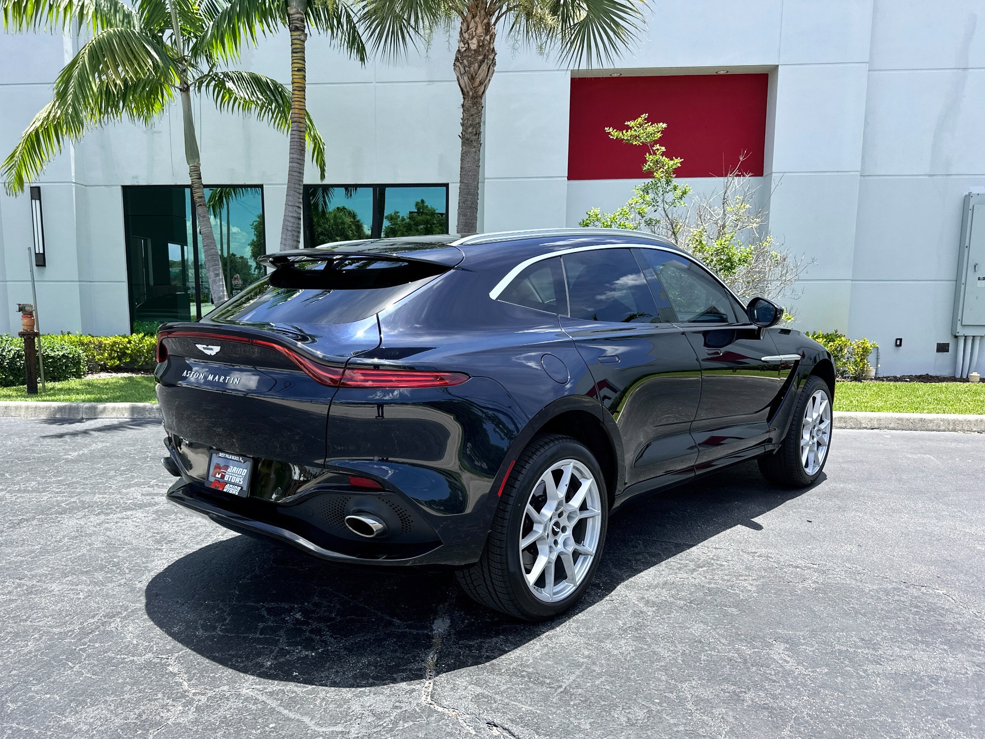 Used-2021-Aston-Martin-DBX