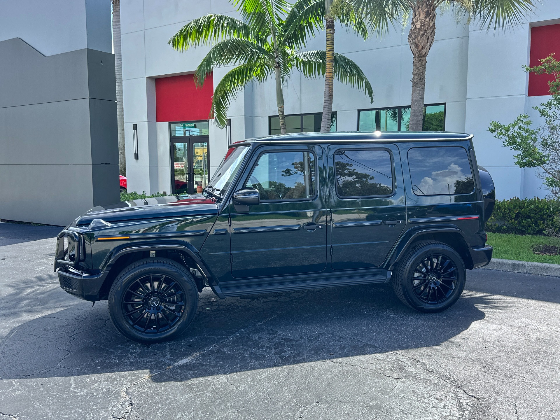 Used-2024-Mercedes-Benz-G-Class-G-550