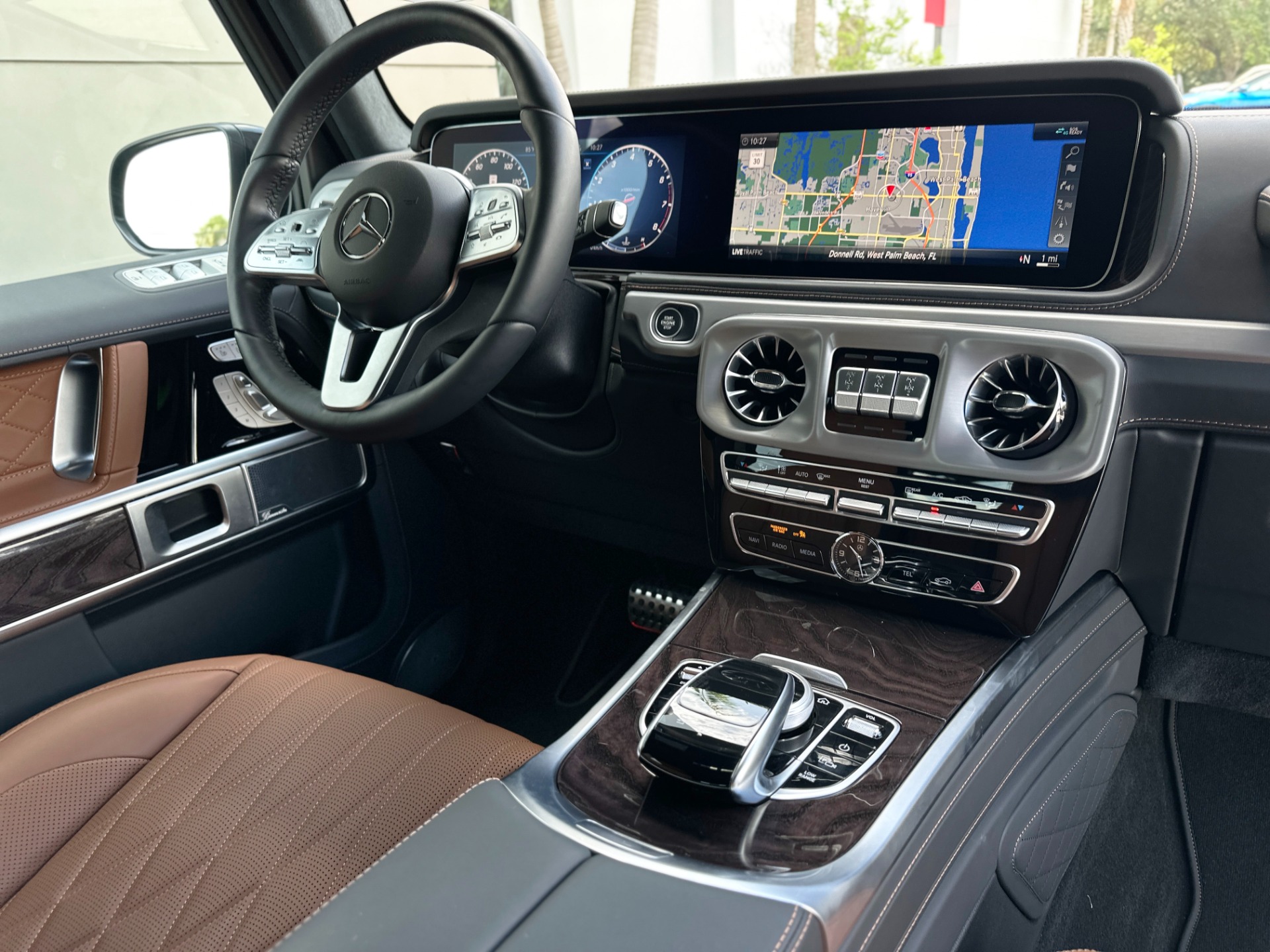 Used-2024-Mercedes-Benz-G-Class-G-550