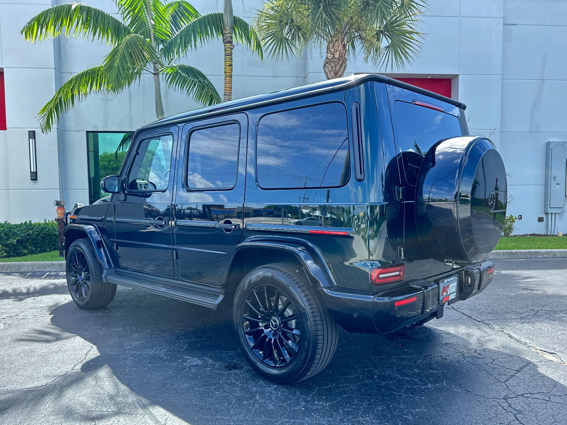 Used-2024-Mercedes-Benz-G-Class-G-550