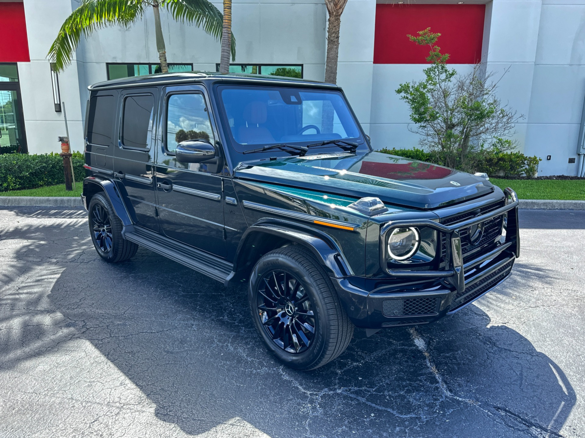 Used-2024-Mercedes-Benz-G-Class-G-550