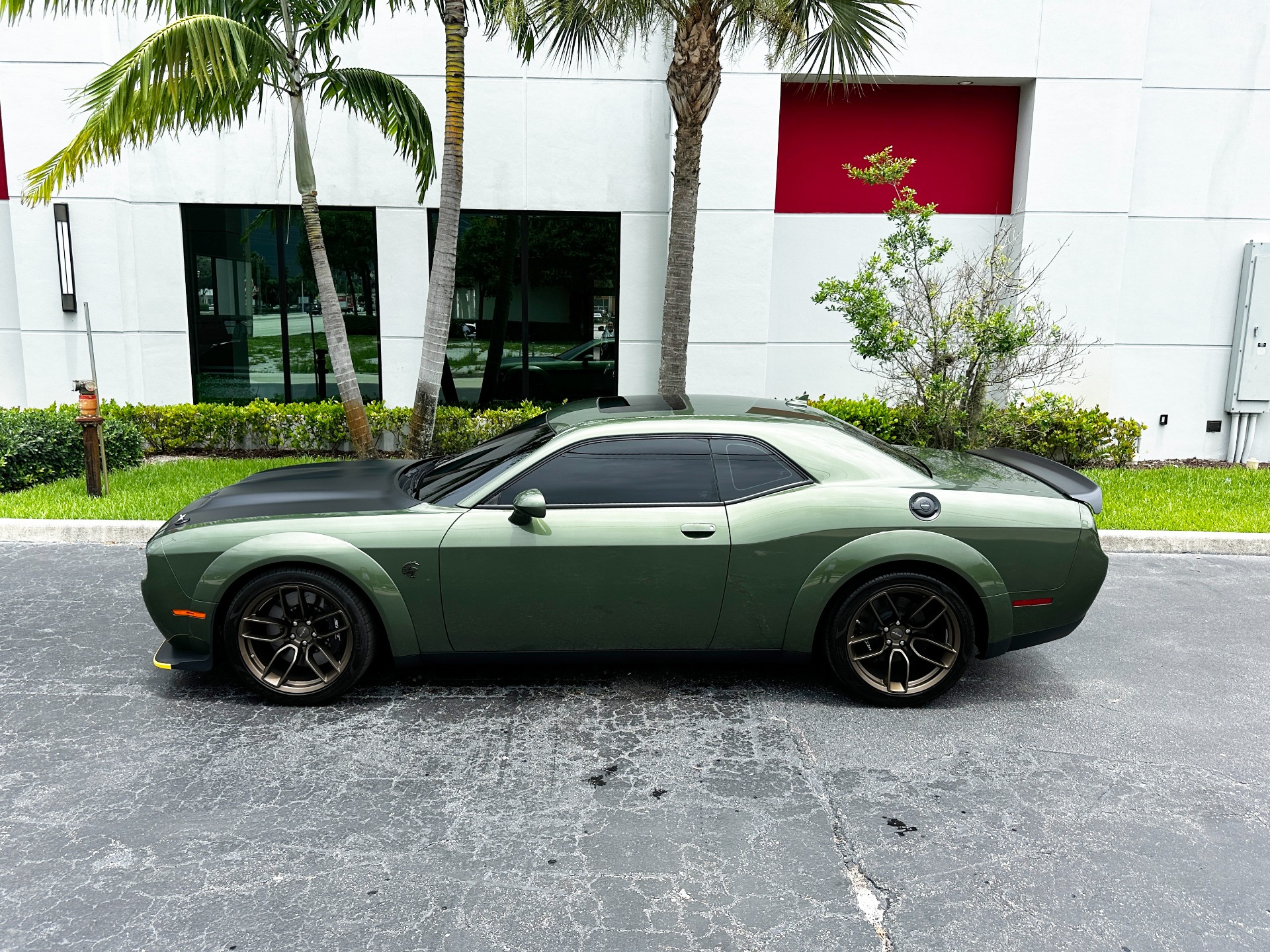 Used-2023-Dodge-Challenger-SRT-Hellcat-Redeye-Jailbreak