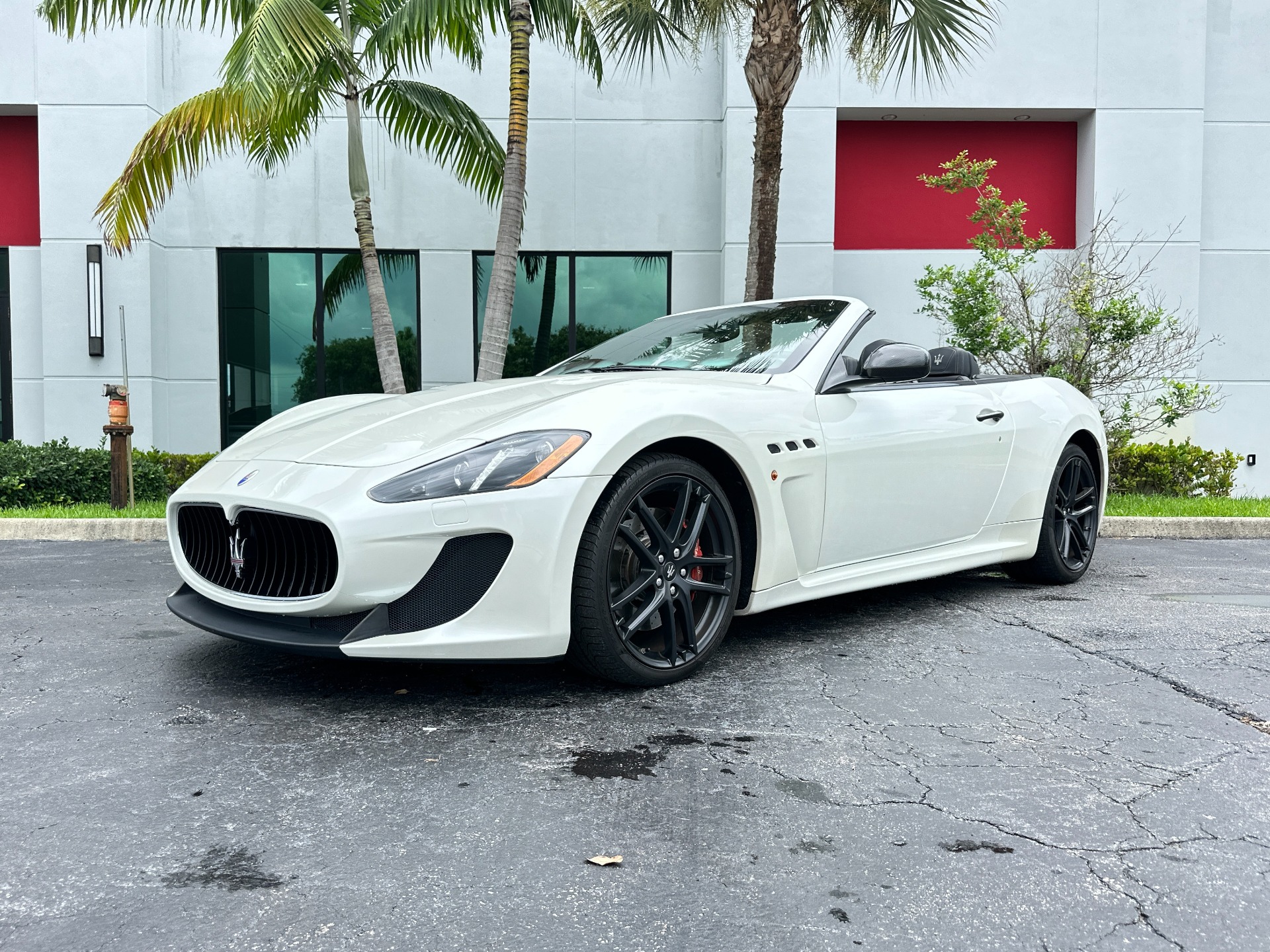 Used-2014-Maserati-GranTurismo-MC-Convertible