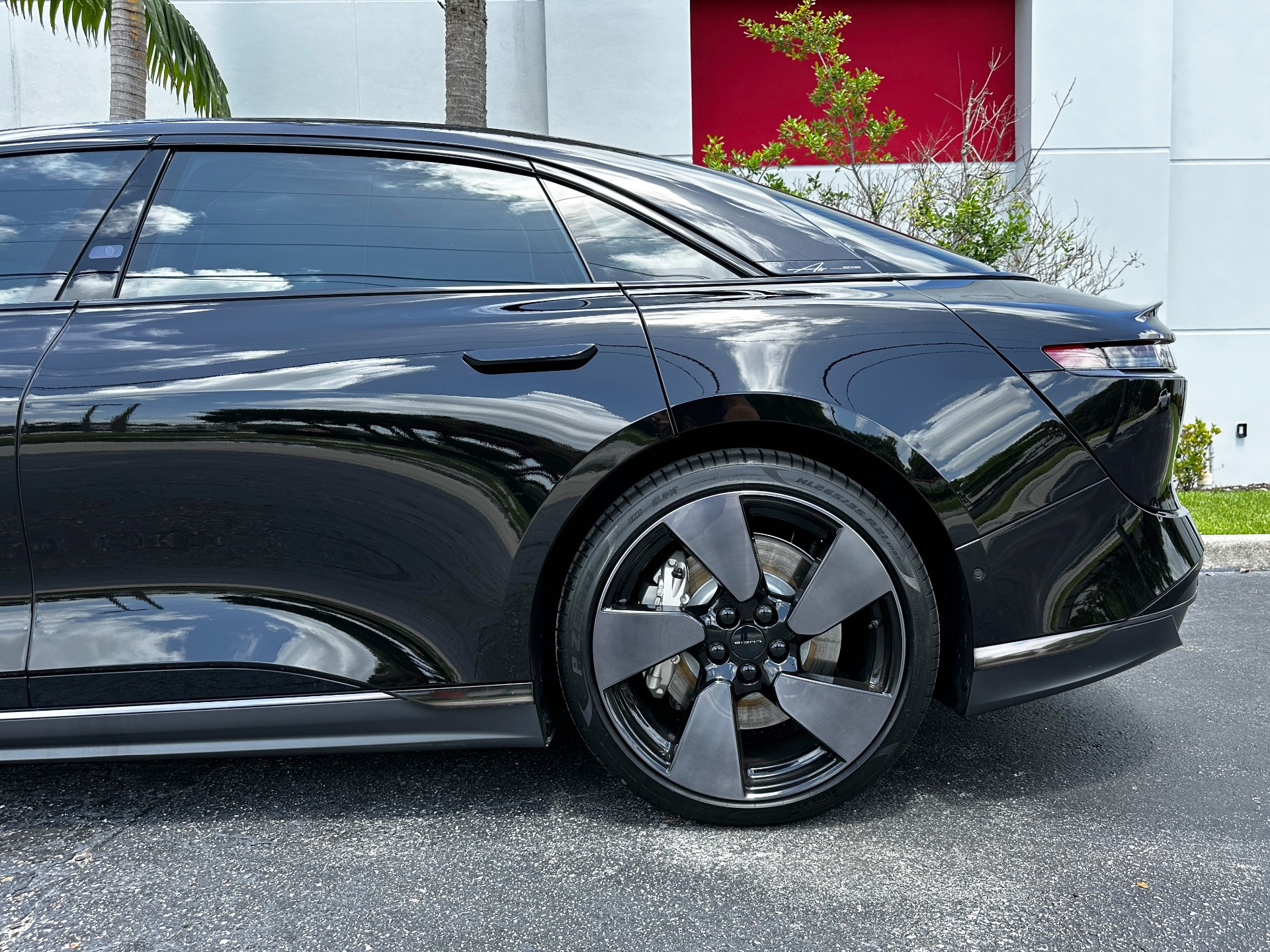 Used-2023-Lucid-Air-Grand-Touring-Performance