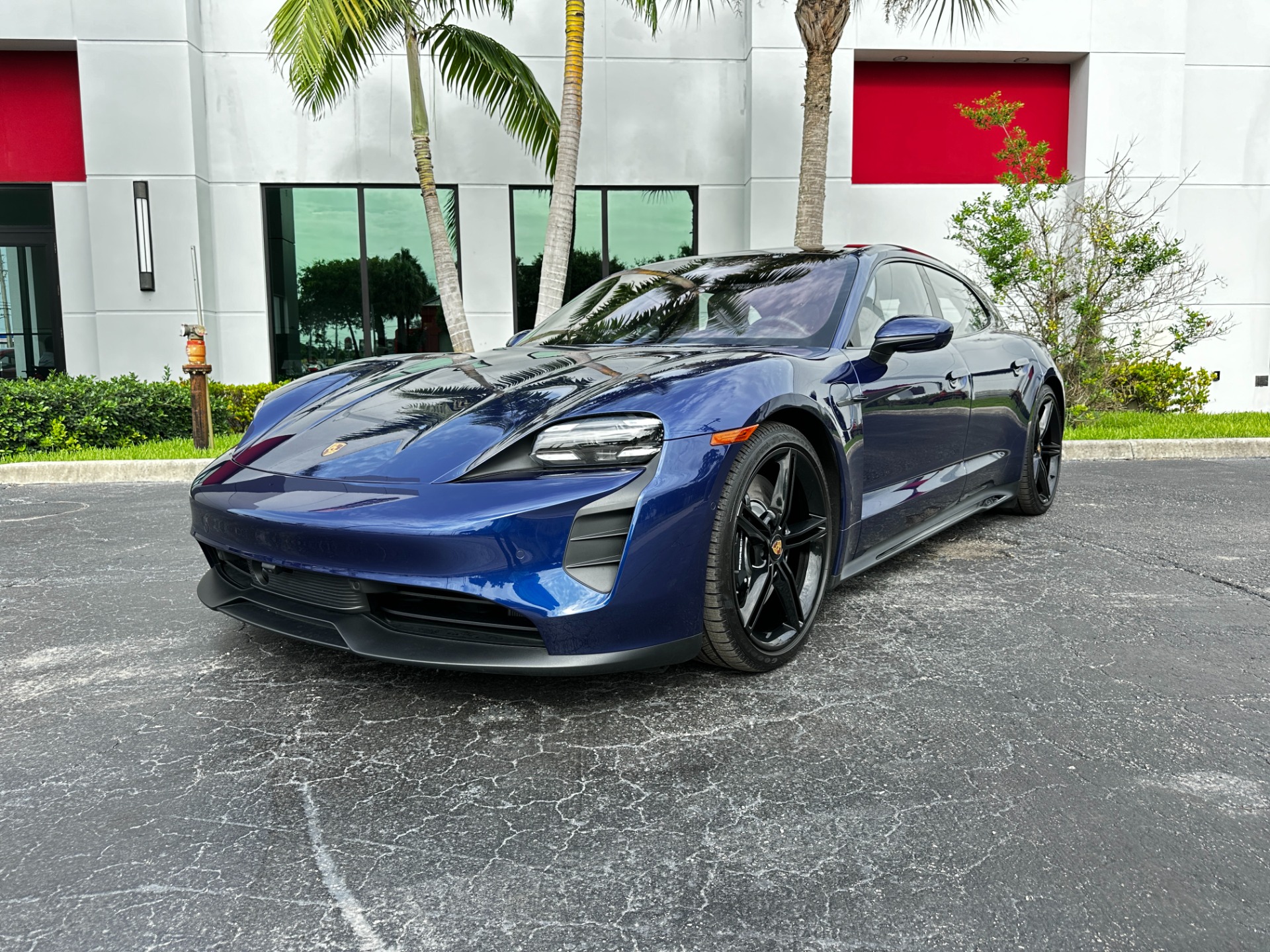 Used-2023-Porsche-Taycan-GTS-Sport-Turismo