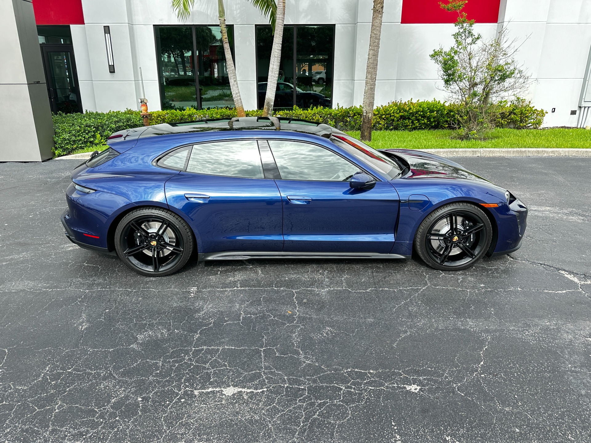 Used-2023-Porsche-Taycan-GTS-Sport-Turismo