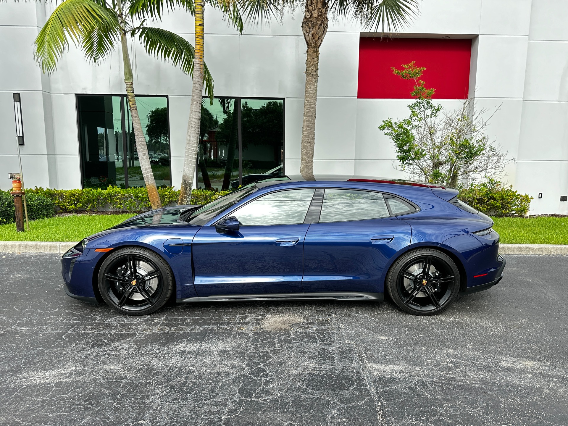 Used-2023-Porsche-Taycan-GTS-Sport-Turismo
