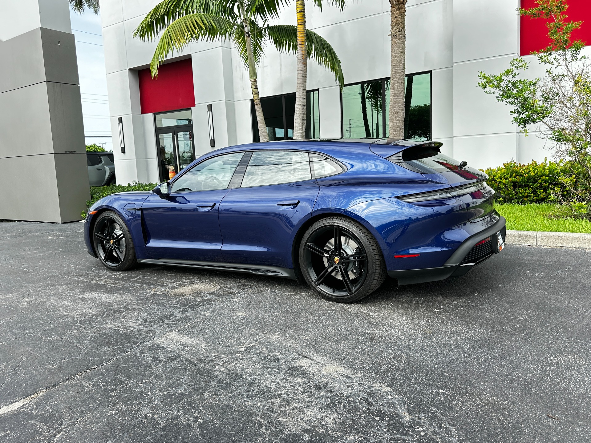 Used-2023-Porsche-Taycan-GTS-Sport-Turismo