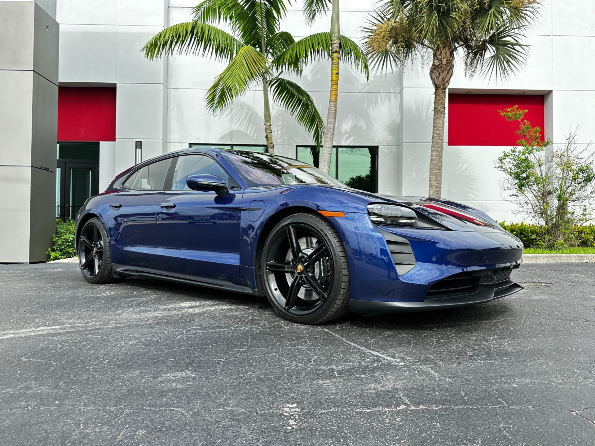 Used-2023-Porsche-Taycan-GTS-Sport-Turismo