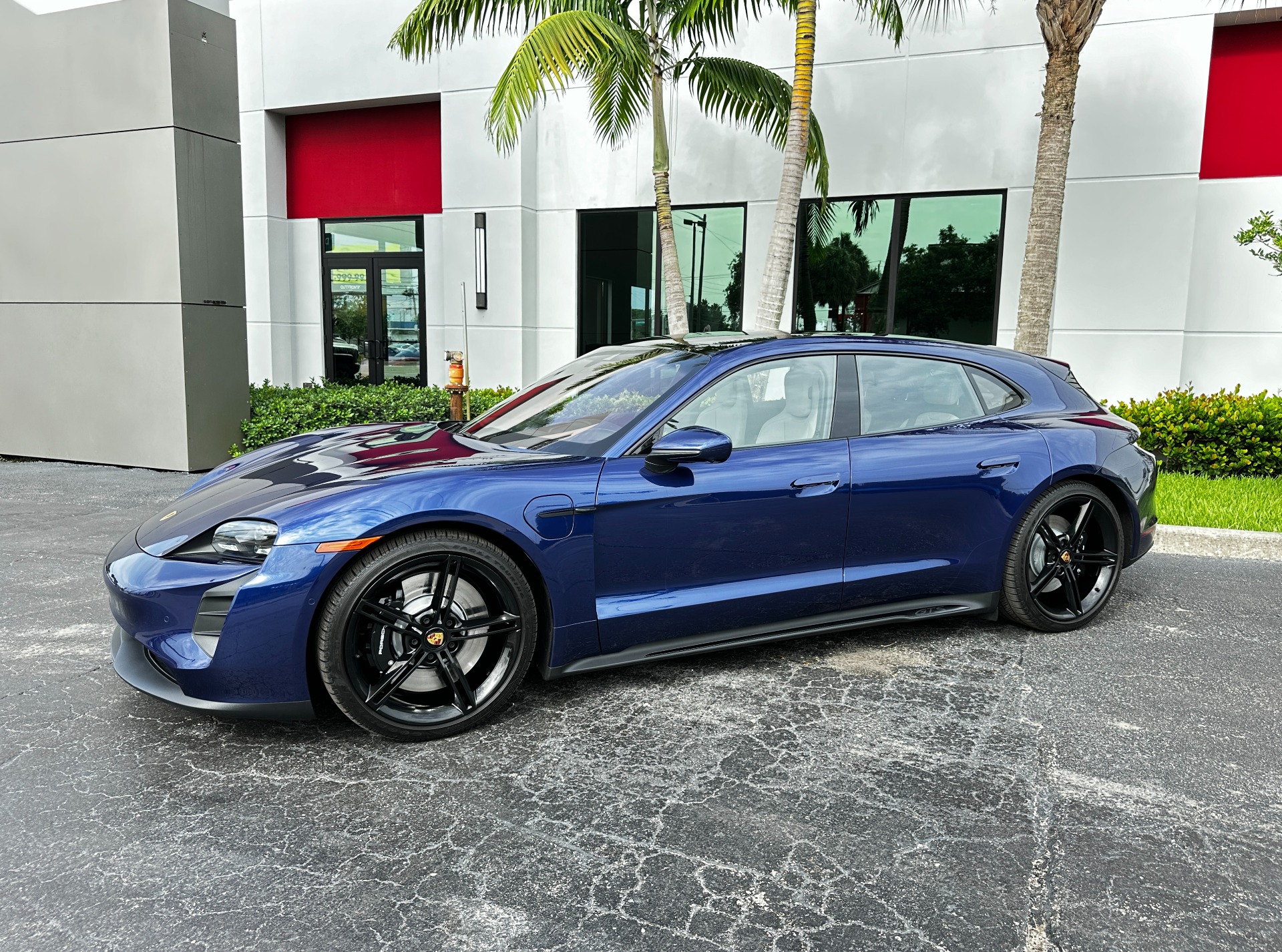 Used-2023-Porsche-Taycan-GTS-Sport-Turismo