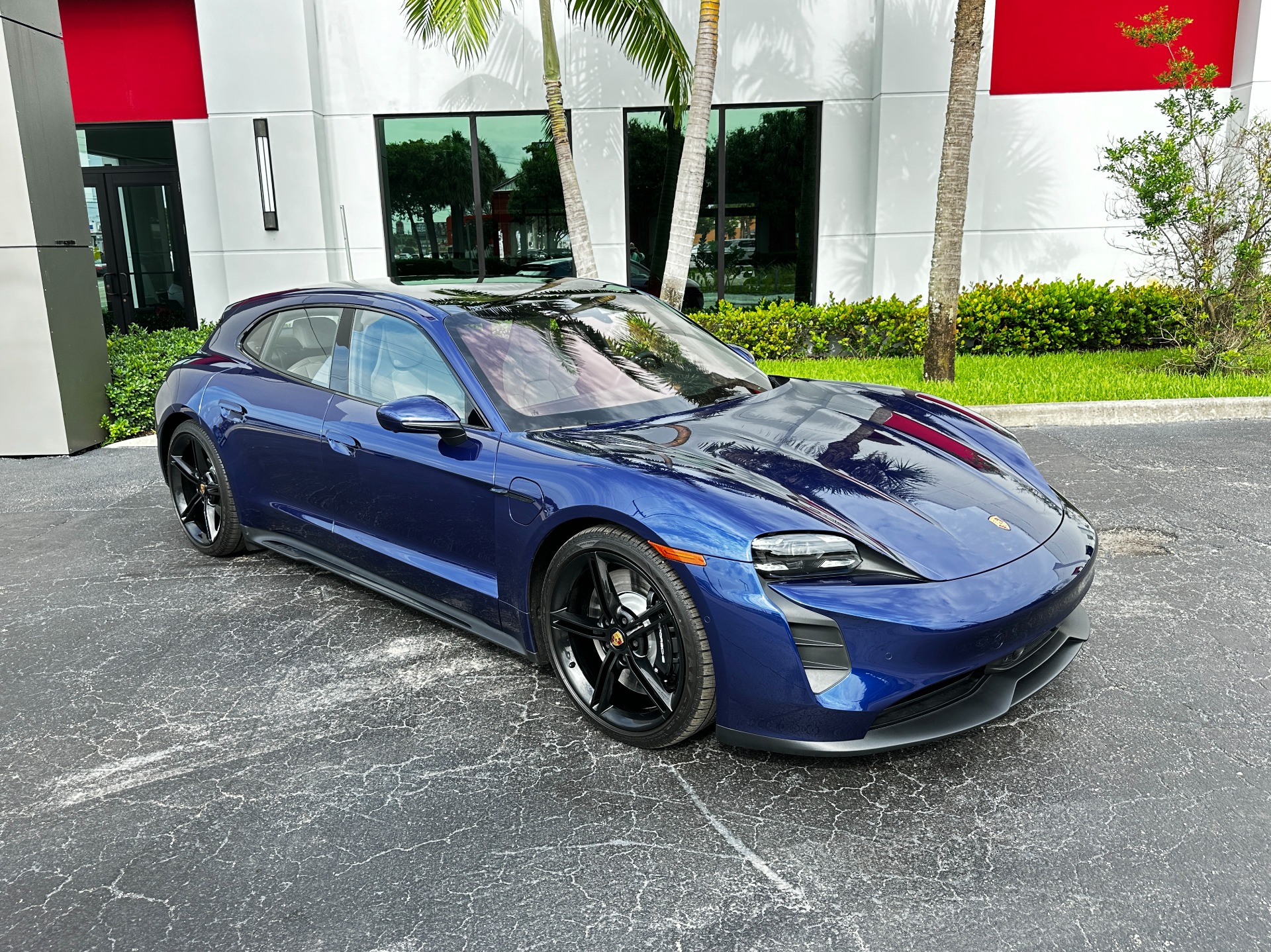 Used-2023-Porsche-Taycan-GTS-Sport-Turismo