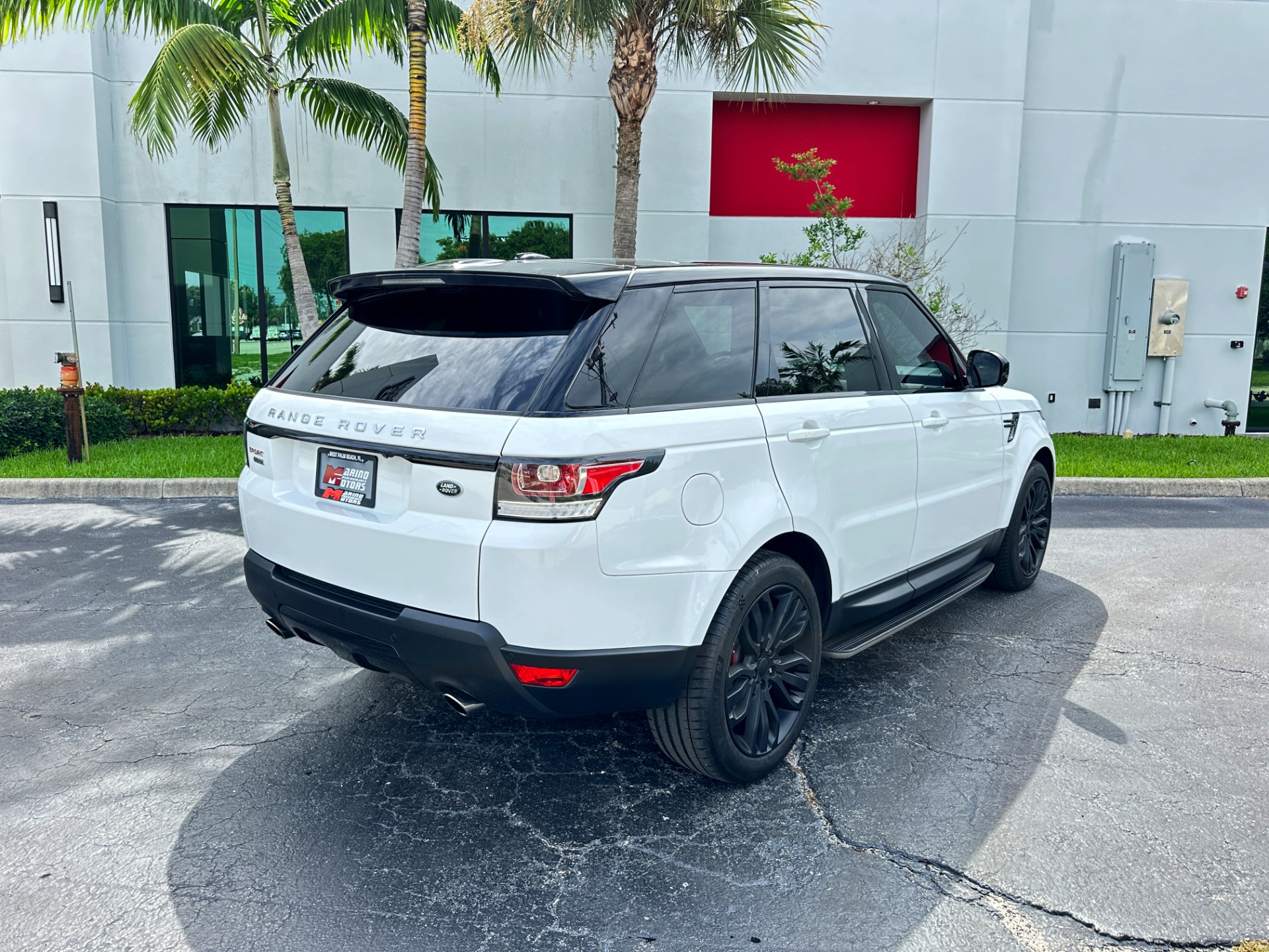 Used-2014-Land-Rover-Range-Rover-Sport-Supercharged