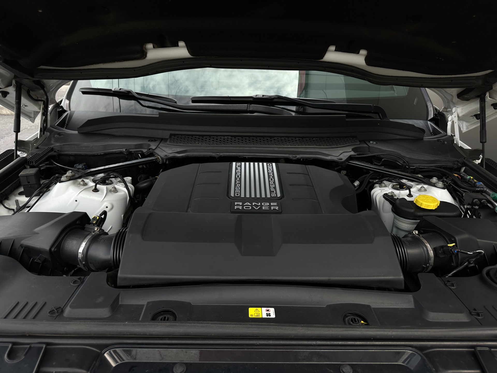 Used-2014-Land-Rover-Range-Rover-Sport-Supercharged