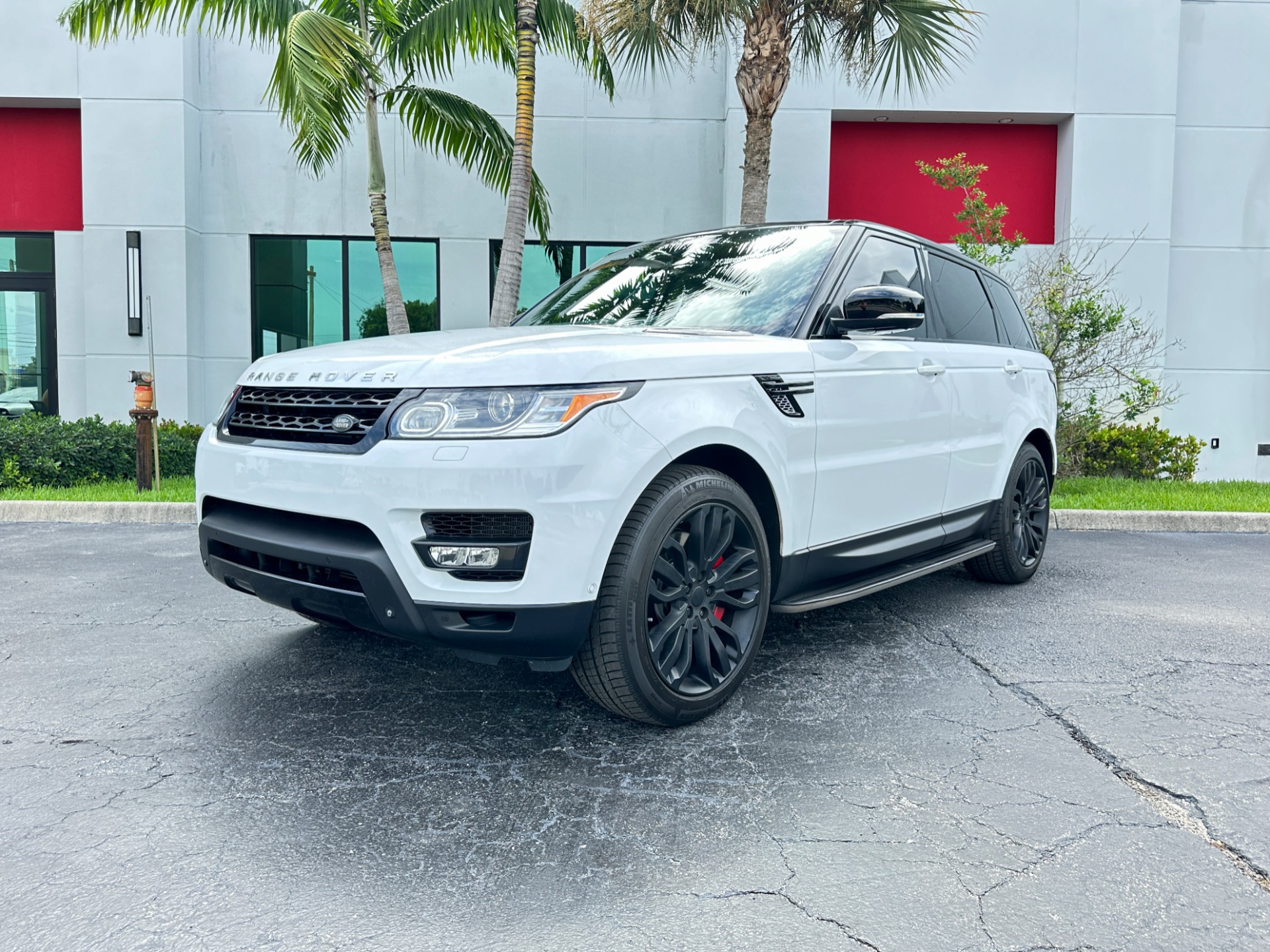 Used-2014-Land-Rover-Range-Rover-Sport-Supercharged