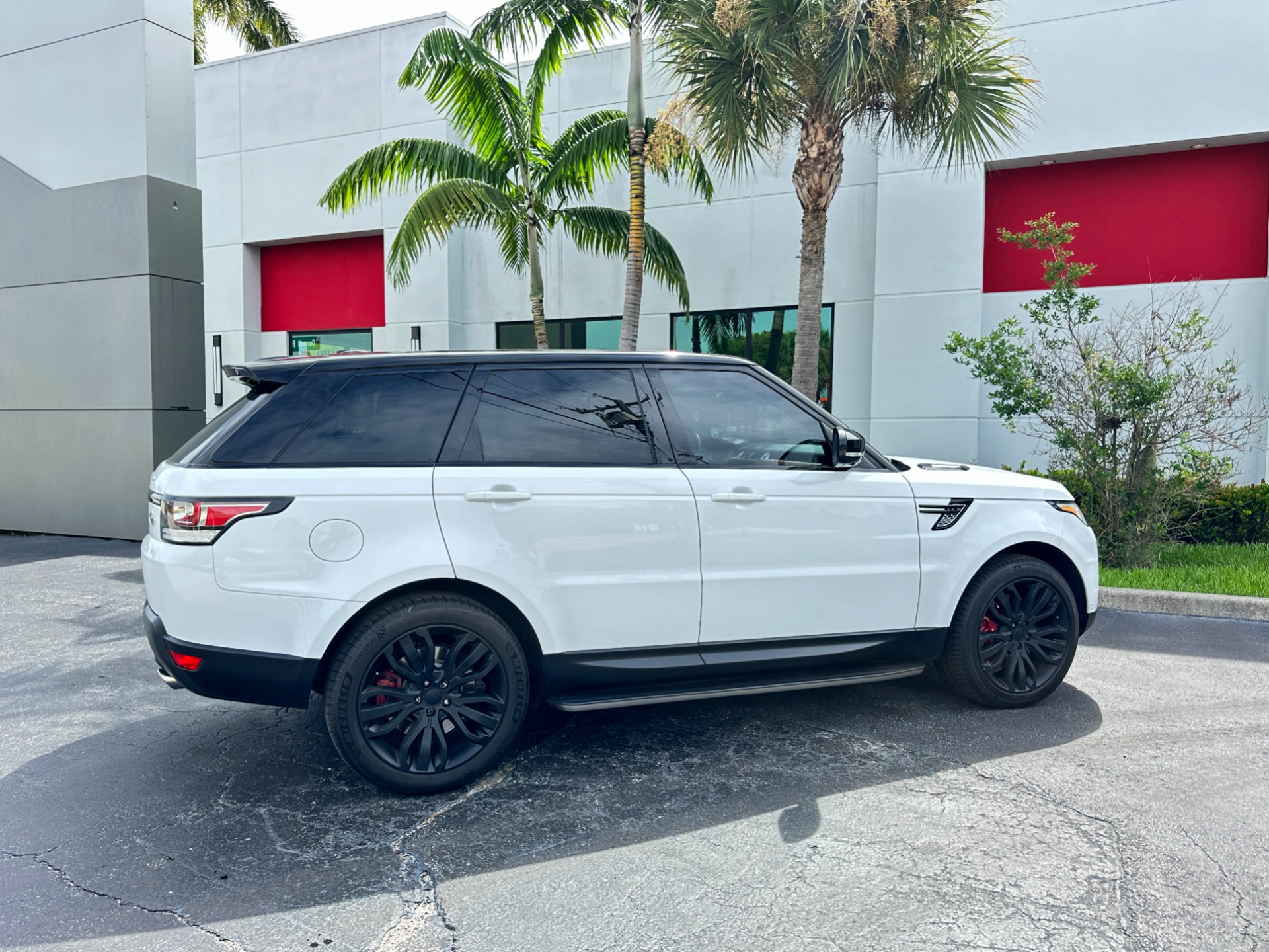 Used-2014-Land-Rover-Range-Rover-Sport-Supercharged