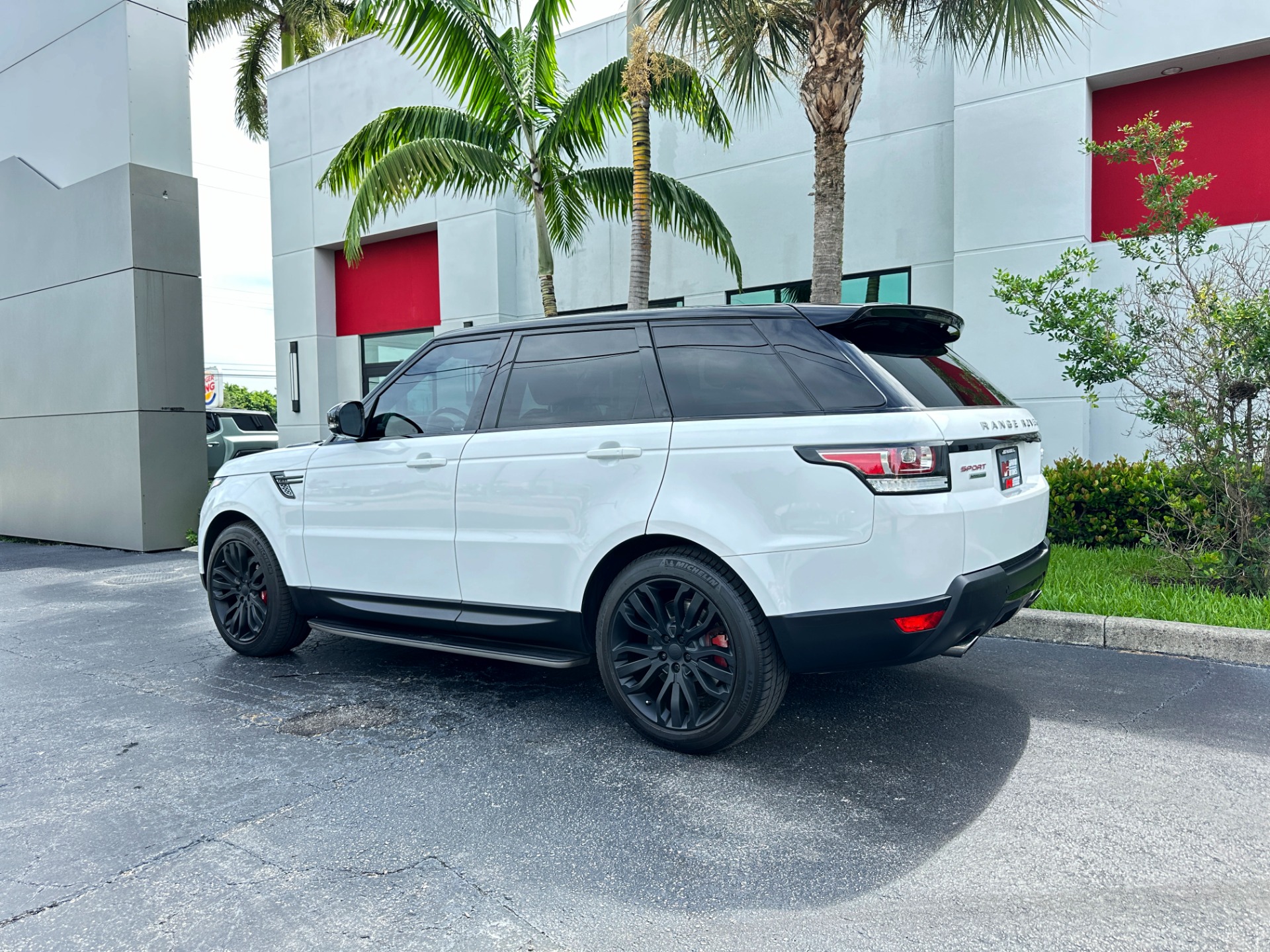 Used-2014-Land-Rover-Range-Rover-Sport-Supercharged