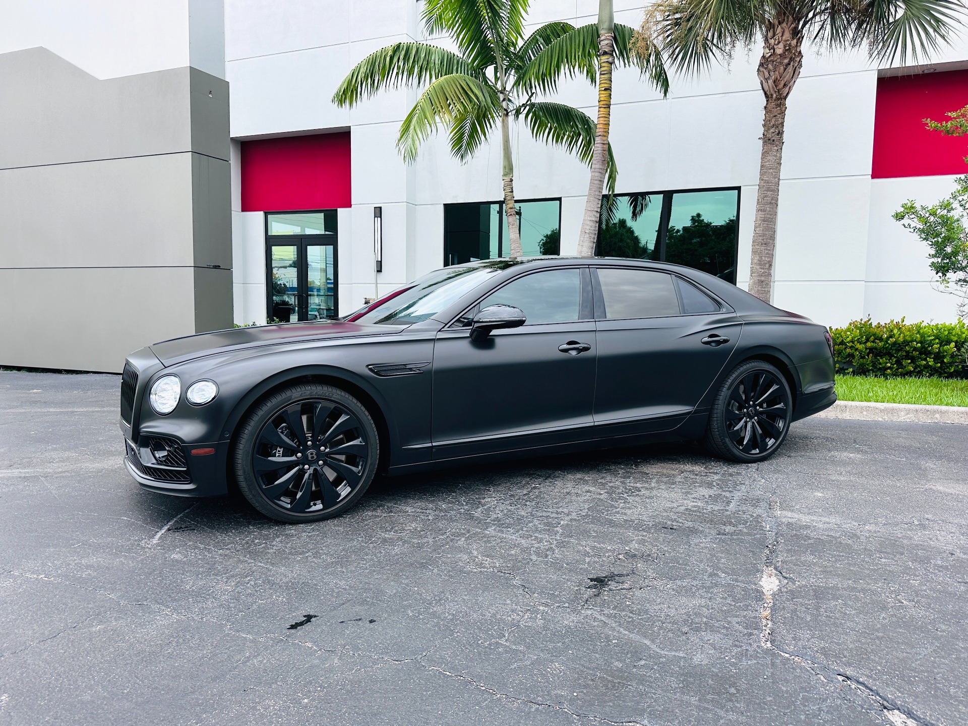 Used-2022-Bentley-Flying-Spur-W12