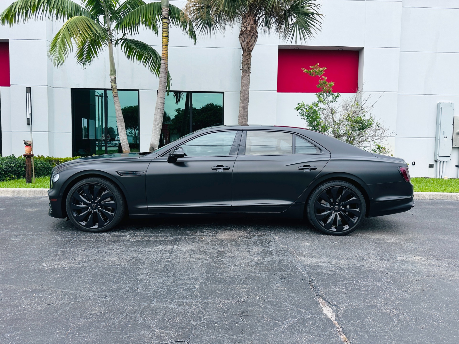 Used-2022-Bentley-Flying-Spur-W12