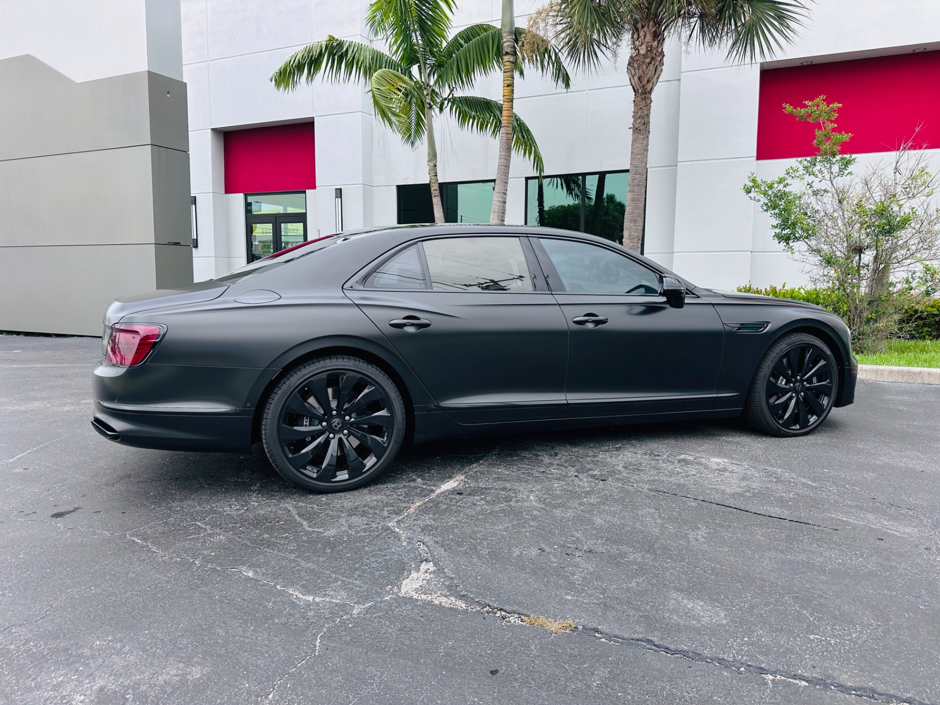 Used-2022-Bentley-Flying-Spur-W12