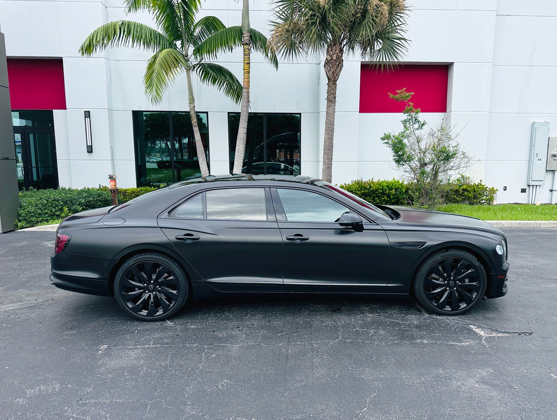 Used-2022-Bentley-Flying-Spur-W12