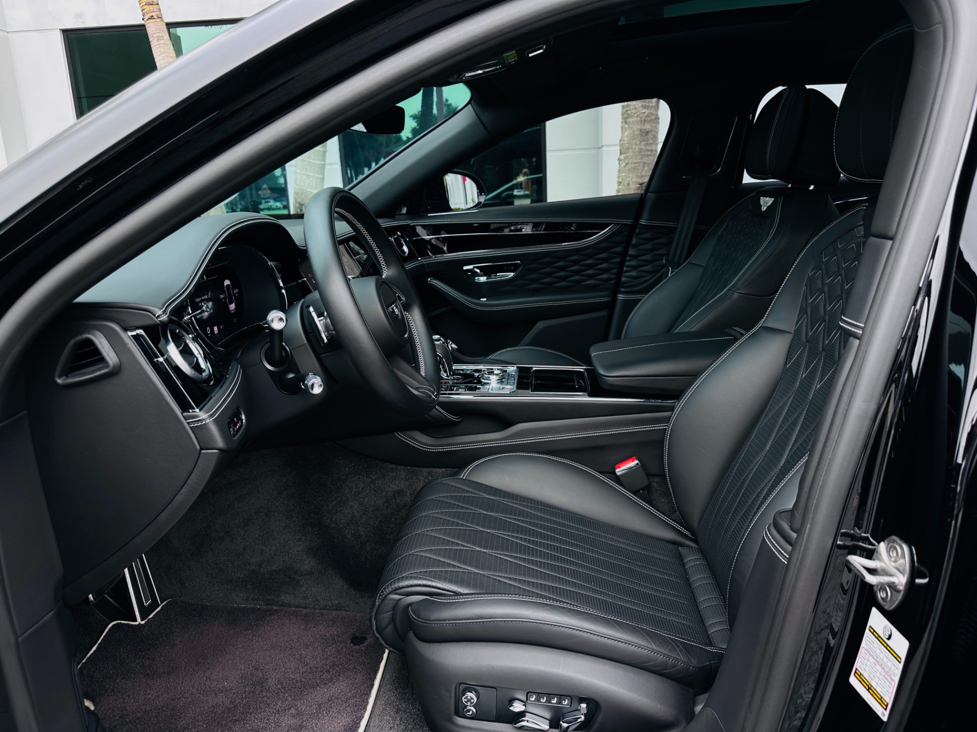 Used-2022-Bentley-Flying-Spur-W12