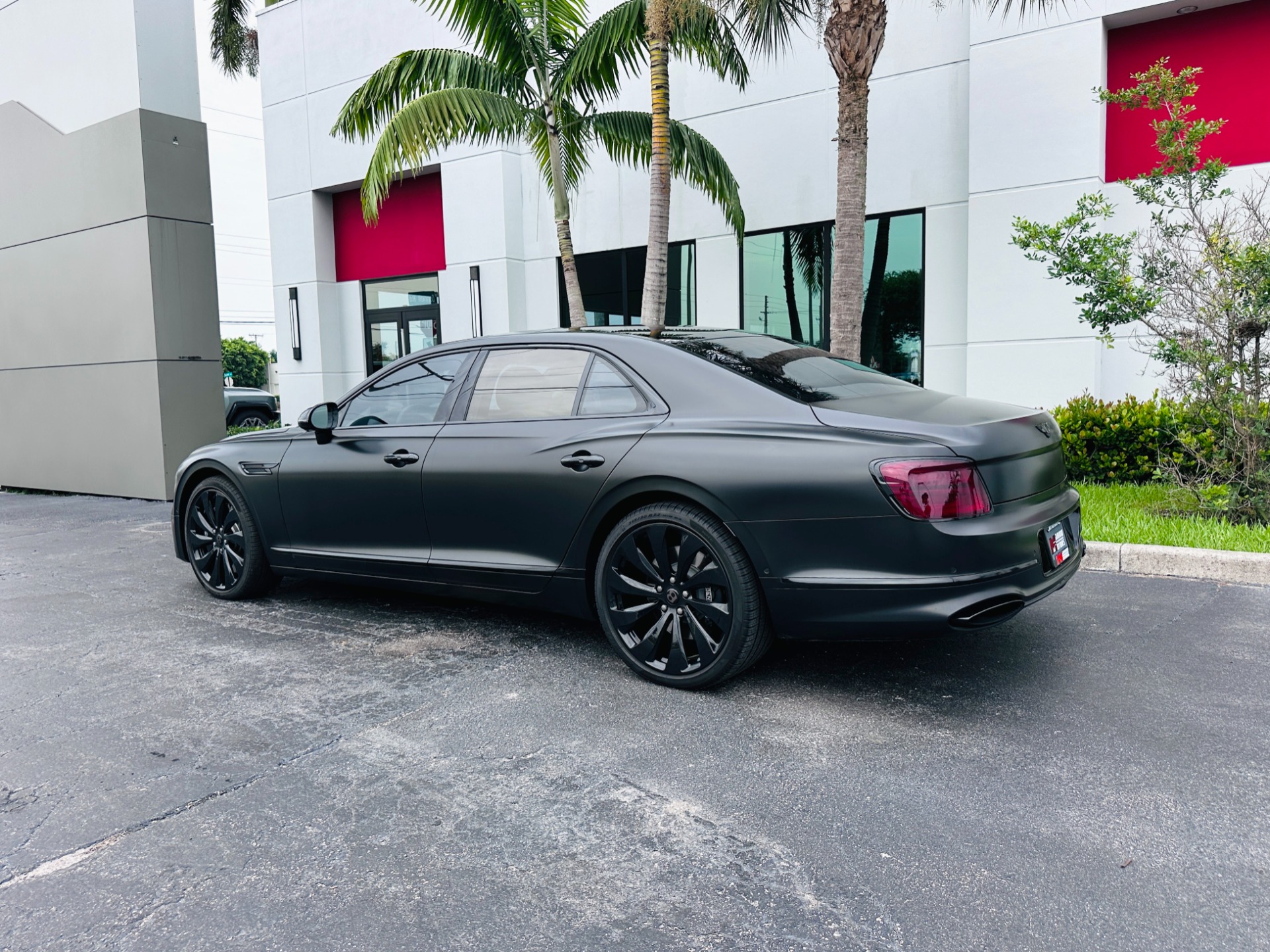 Used-2022-Bentley-Flying-Spur-W12