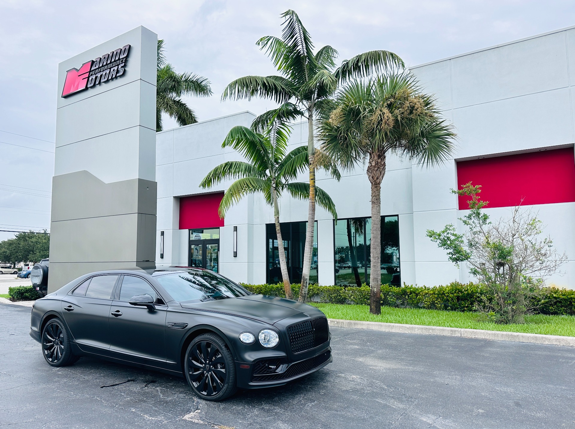 Used-2022-Bentley-Flying-Spur-W12