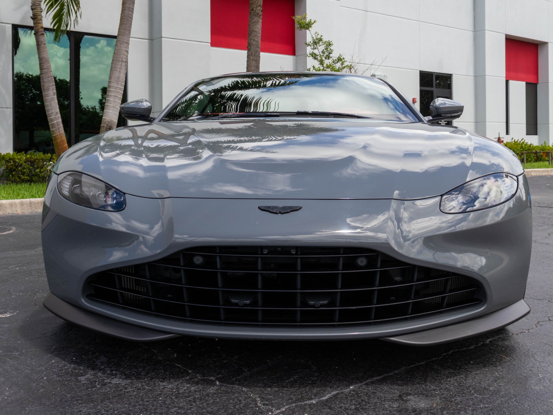 Used-2022-Aston-Martin-Vantage