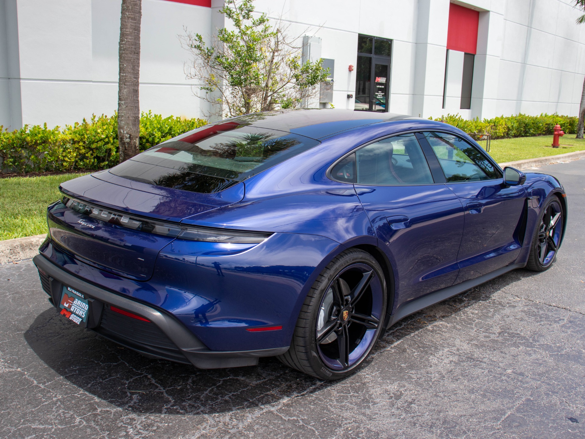 Used-2021-Porsche-Taycan