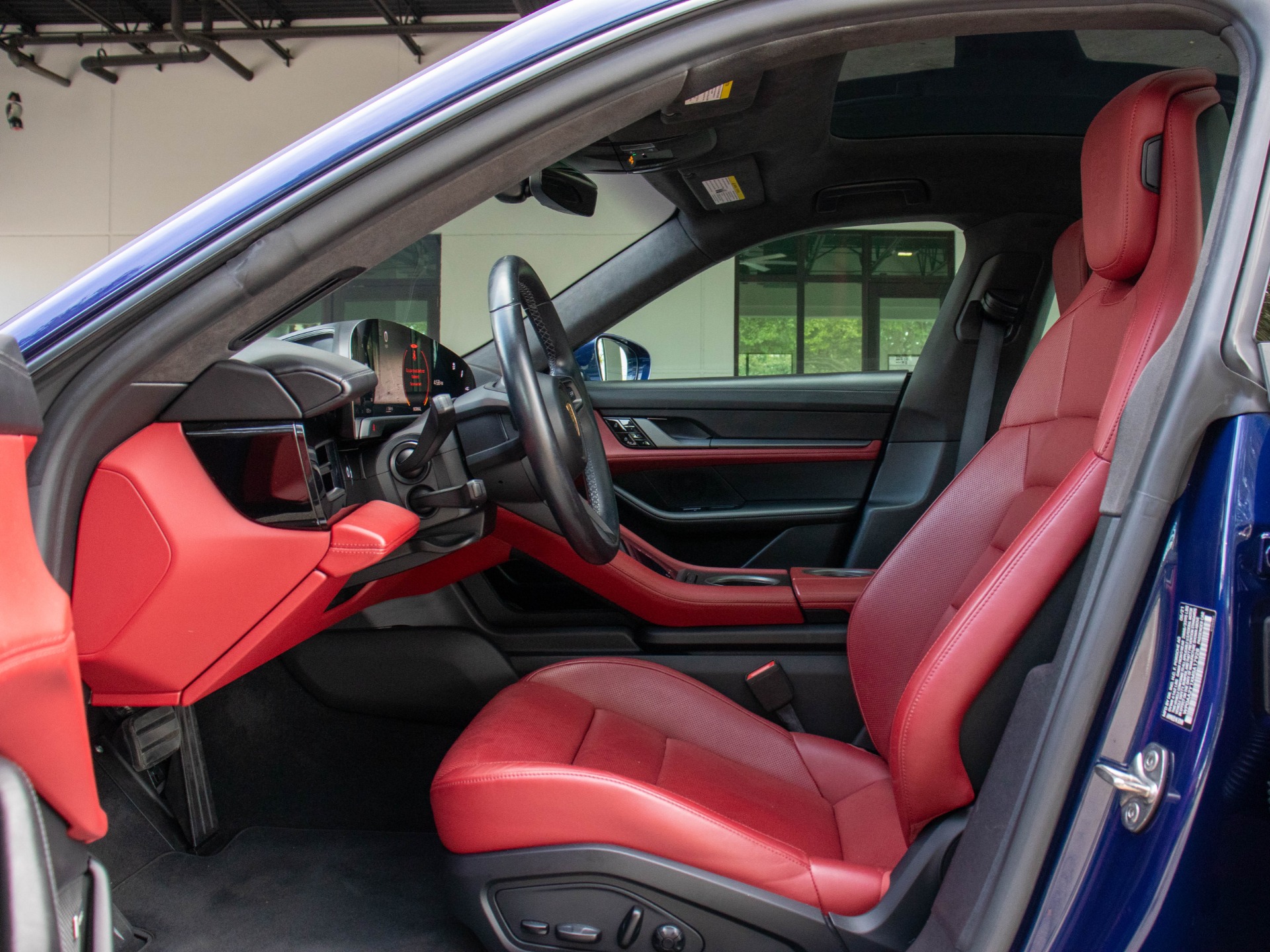 Used-2021-Porsche-Taycan