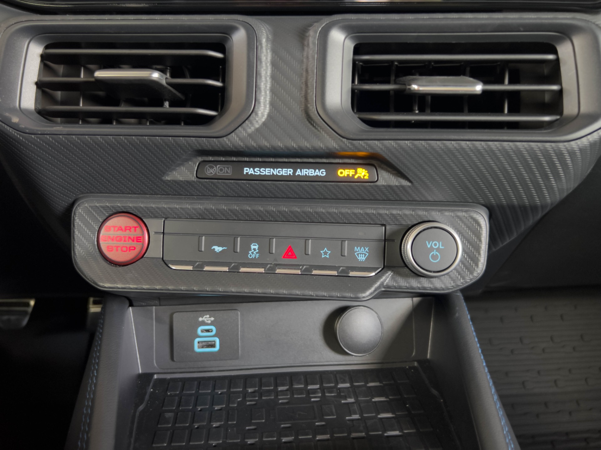 Used-2024-Ford-Mustang-Dark-Horse