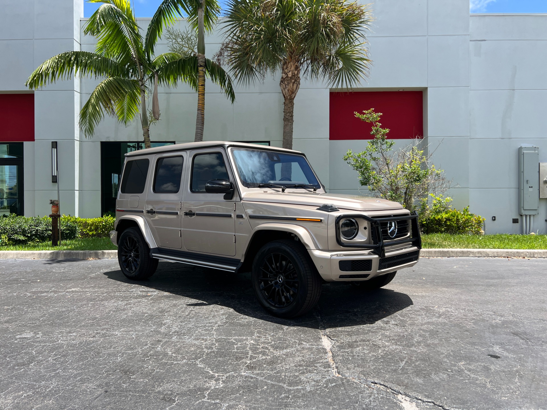 Used-2022-Mercedes-Benz-G-Class-G-550