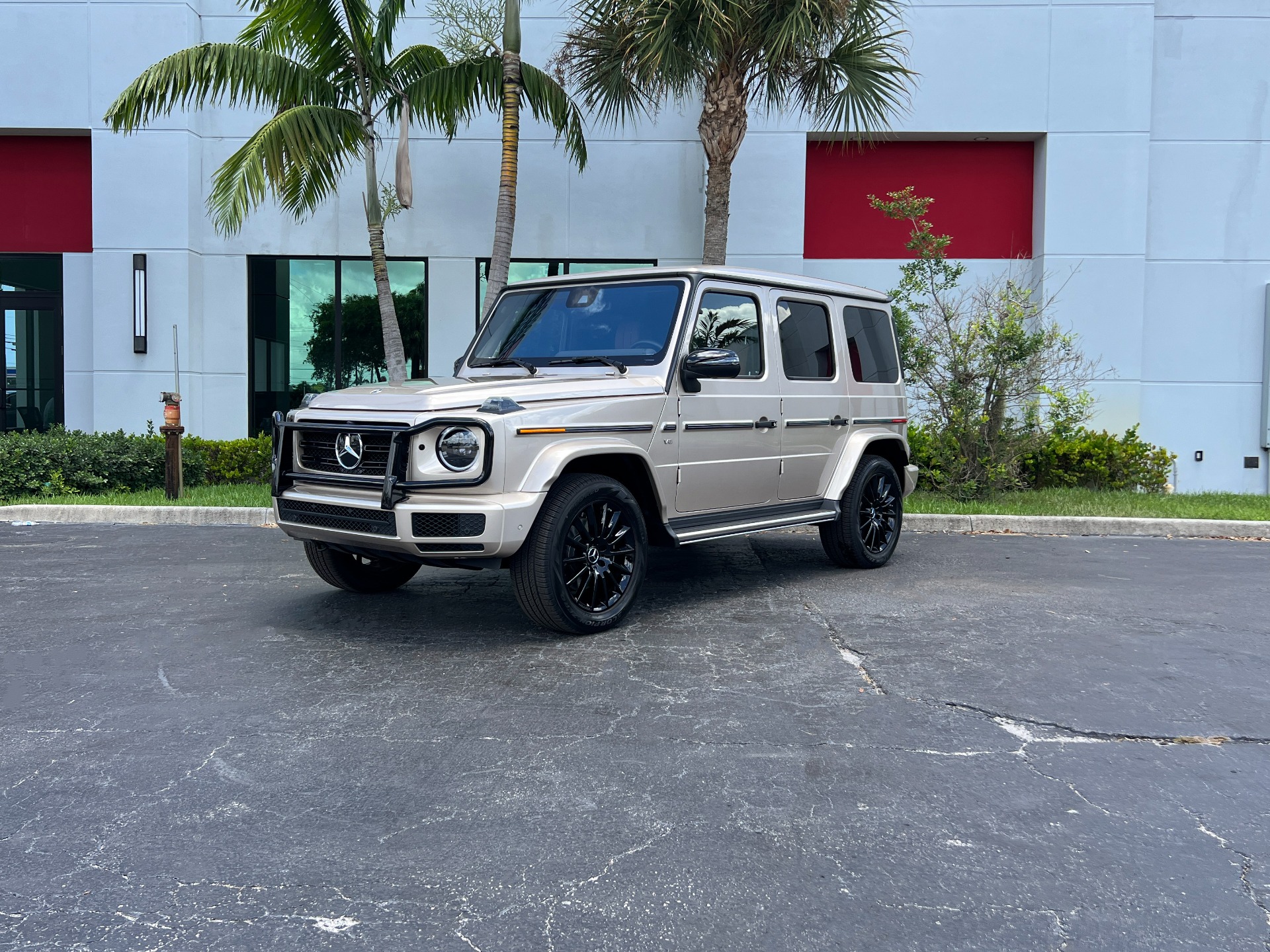 Used-2022-Mercedes-Benz-G-Class-G-550