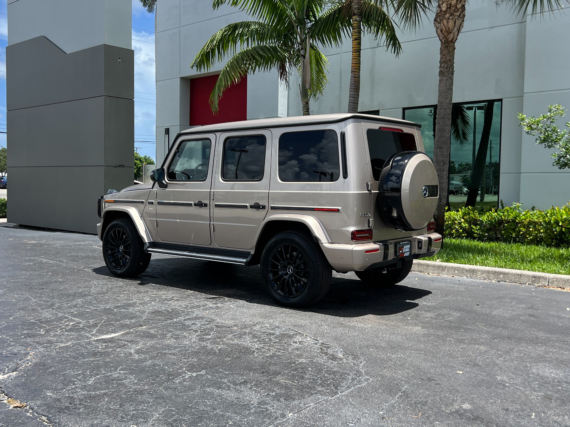 Used-2022-Mercedes-Benz-G-Class-G-550