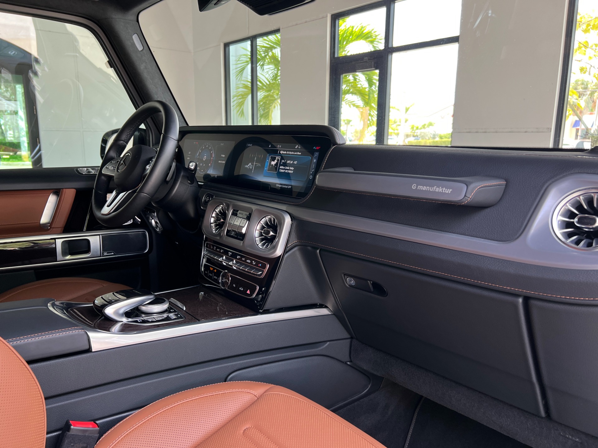 Used-2022-Mercedes-Benz-G-Class-G-550