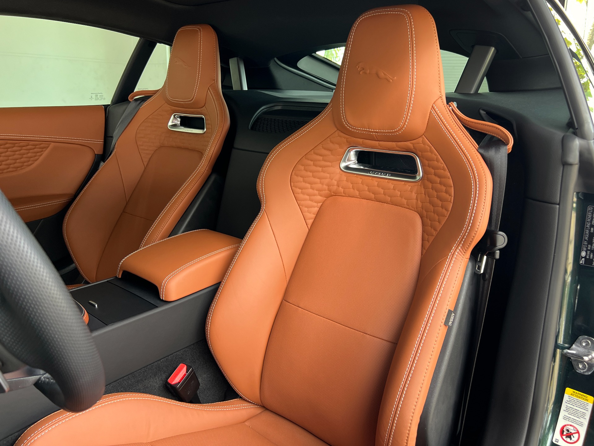 Used-2022-Jaguar-F-TYPE-R