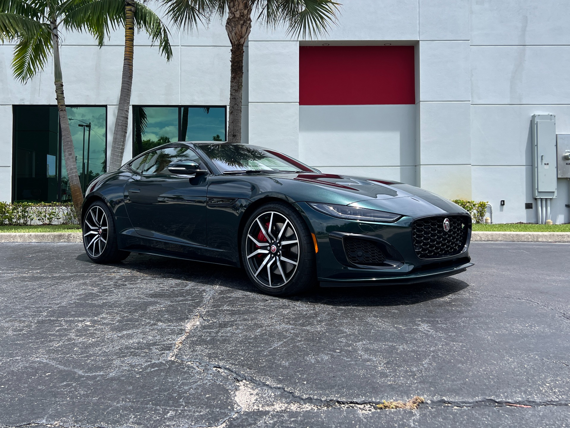 Used-2022-Jaguar-F-TYPE-R