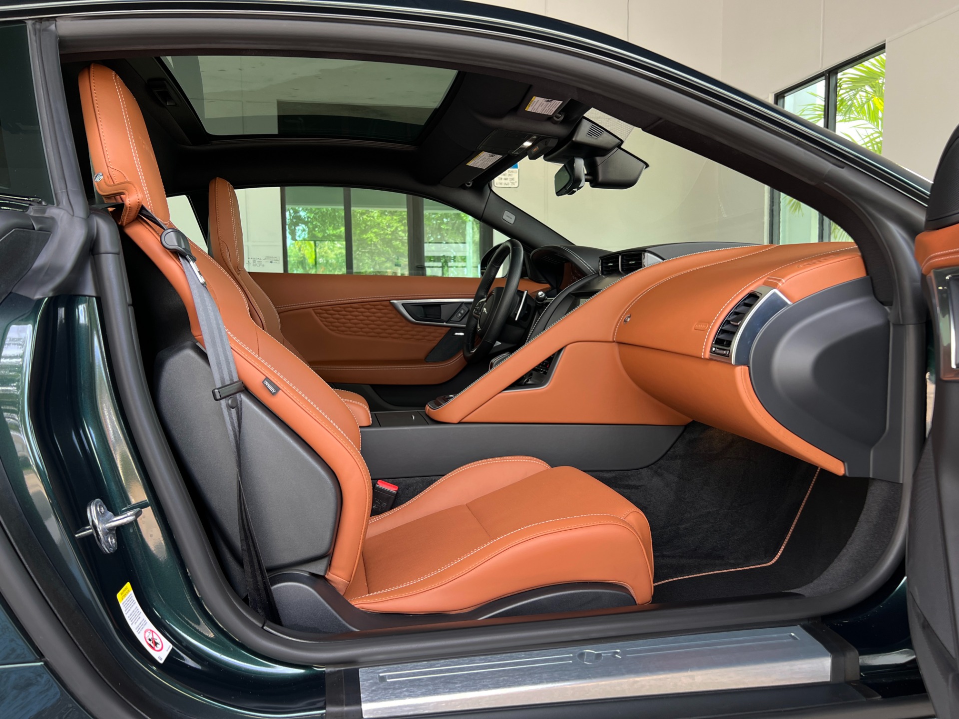 Used-2022-Jaguar-F-TYPE-R