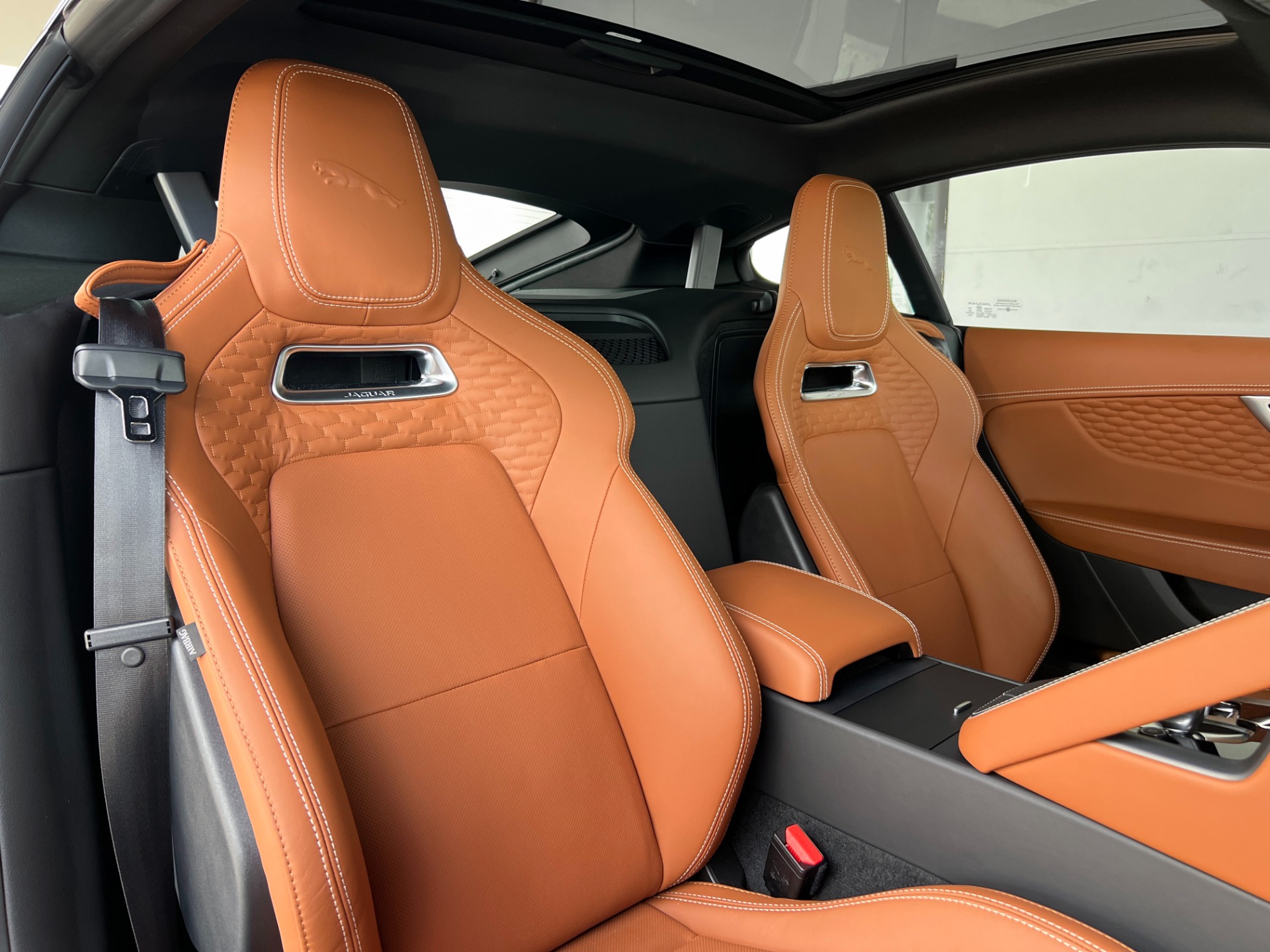 Used-2022-Jaguar-F-TYPE-R