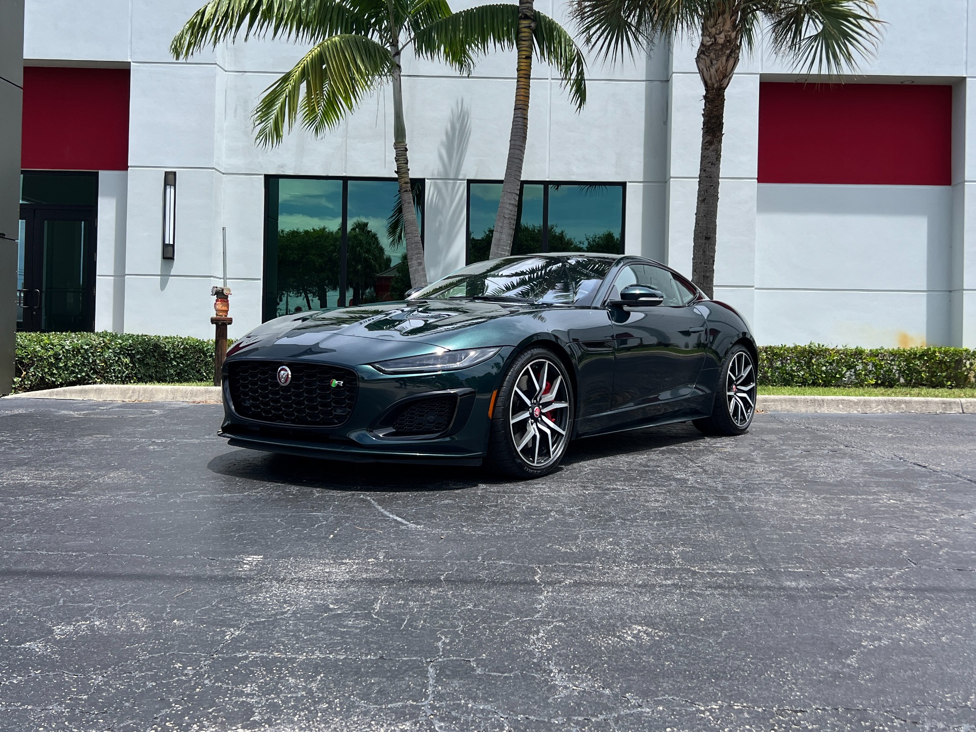 Used-2022-Jaguar-F-TYPE-R