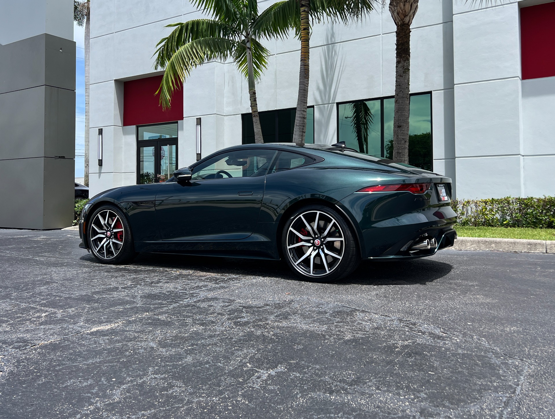 Used-2022-Jaguar-F-TYPE-R