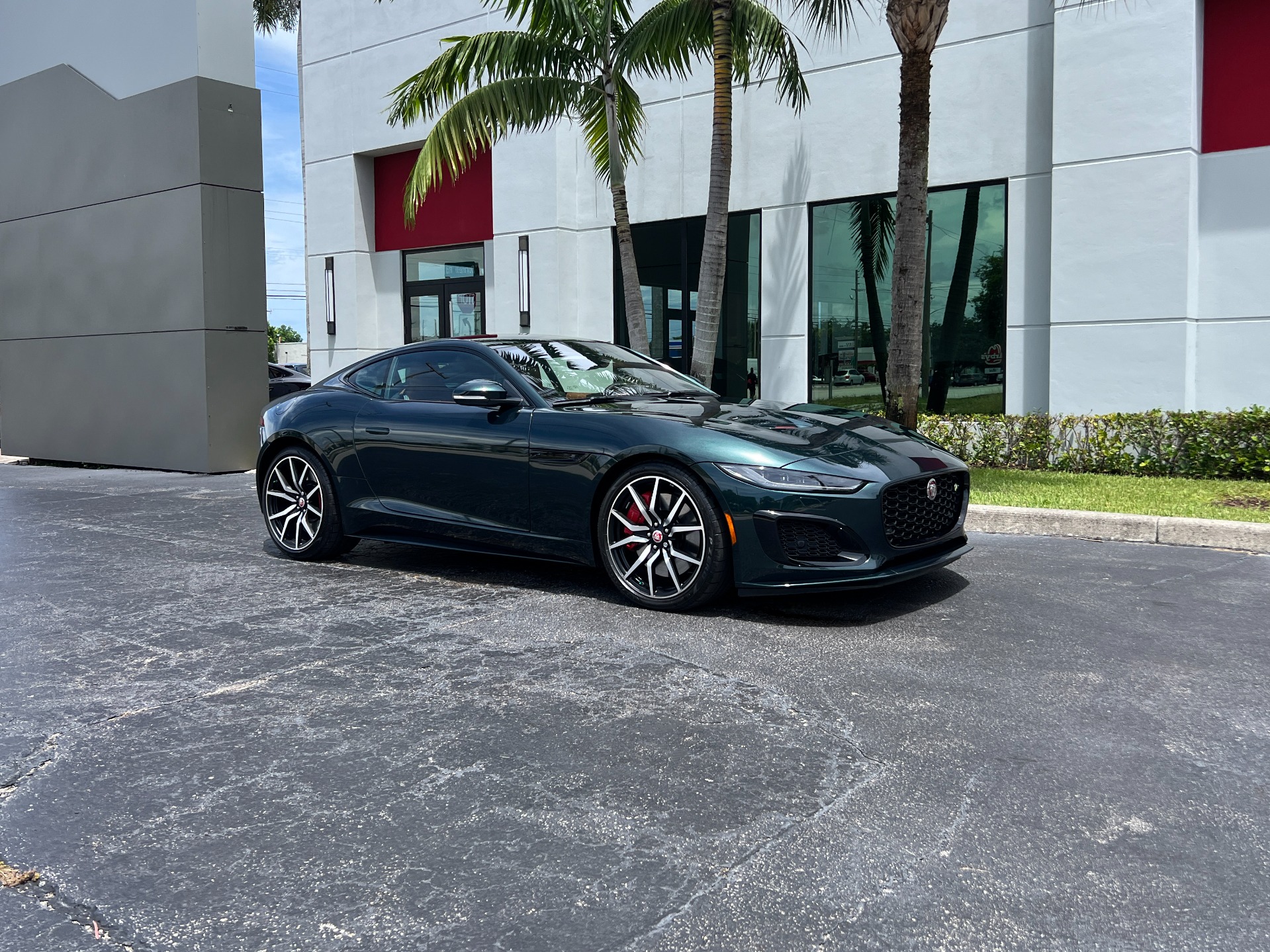 Used-2022-Jaguar-F-TYPE-R