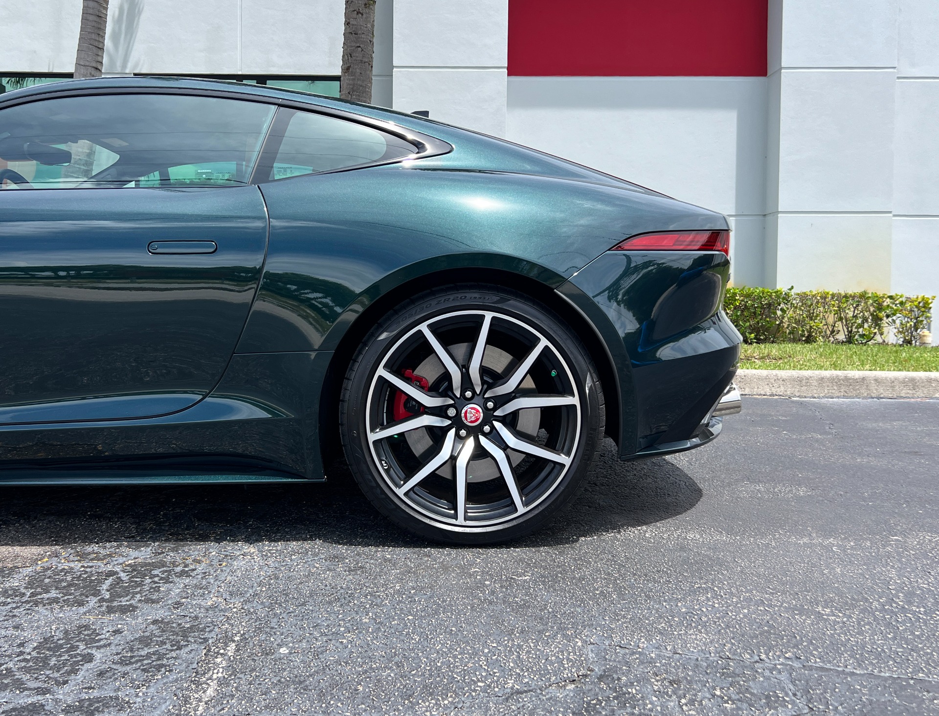 Used-2022-Jaguar-F-TYPE-R
