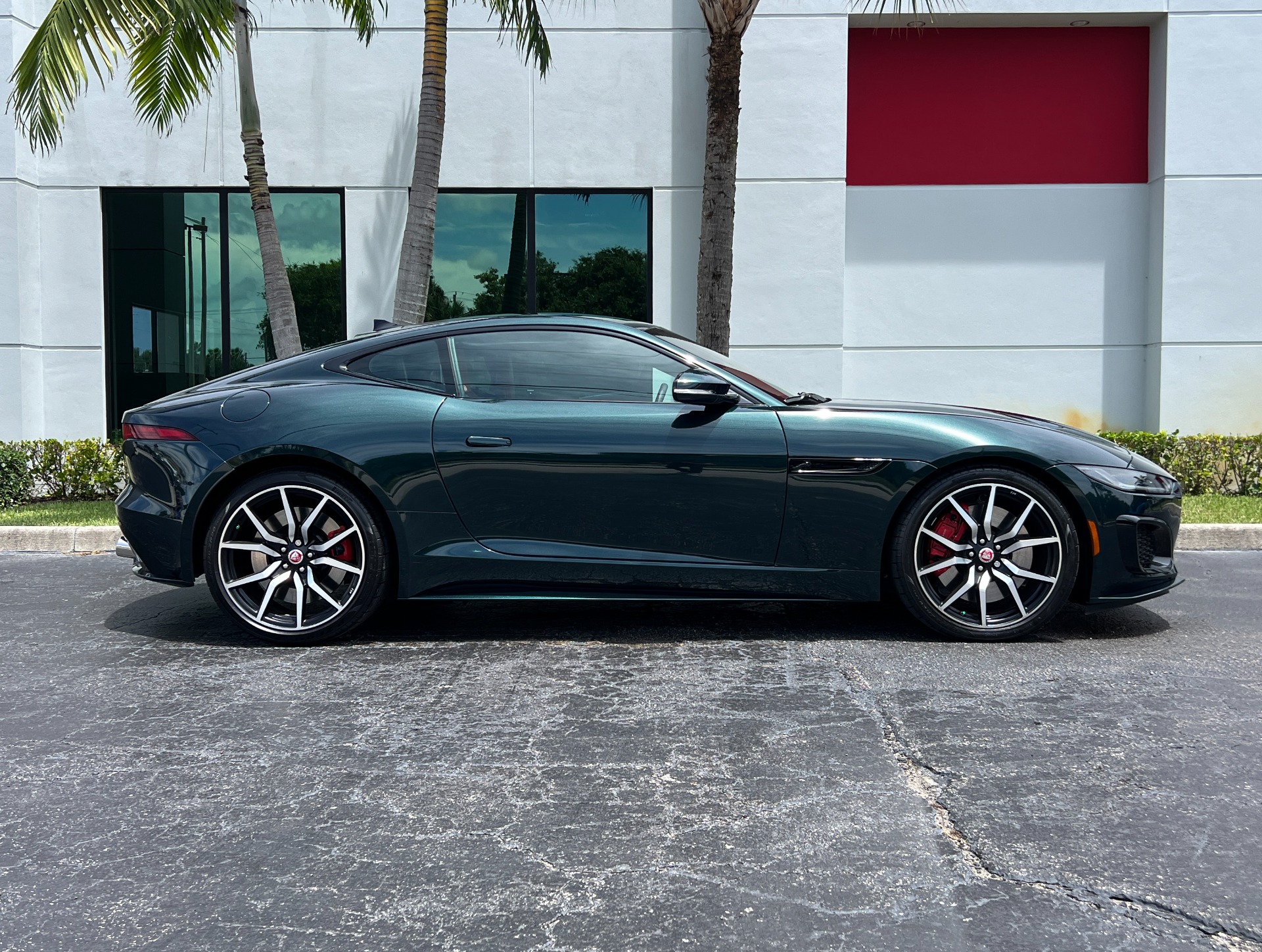 Used-2022-Jaguar-F-TYPE-R